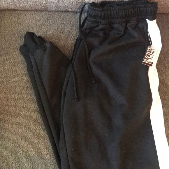 New men’s sweatpants - Picture 3 of 3